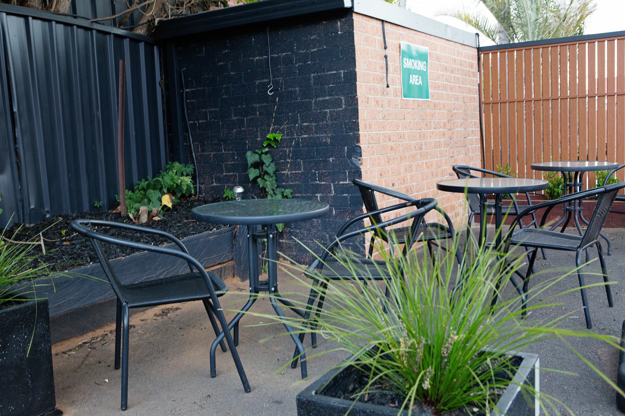 Bluegum Dubbo (Adults Only) Motel Exterior photo